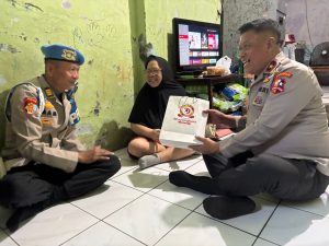 Dalam Rangka HUT Bhayangkara ke-79, Bintra Gelar Anjangsana Kunjungi Pangda Sri Suwarni.  