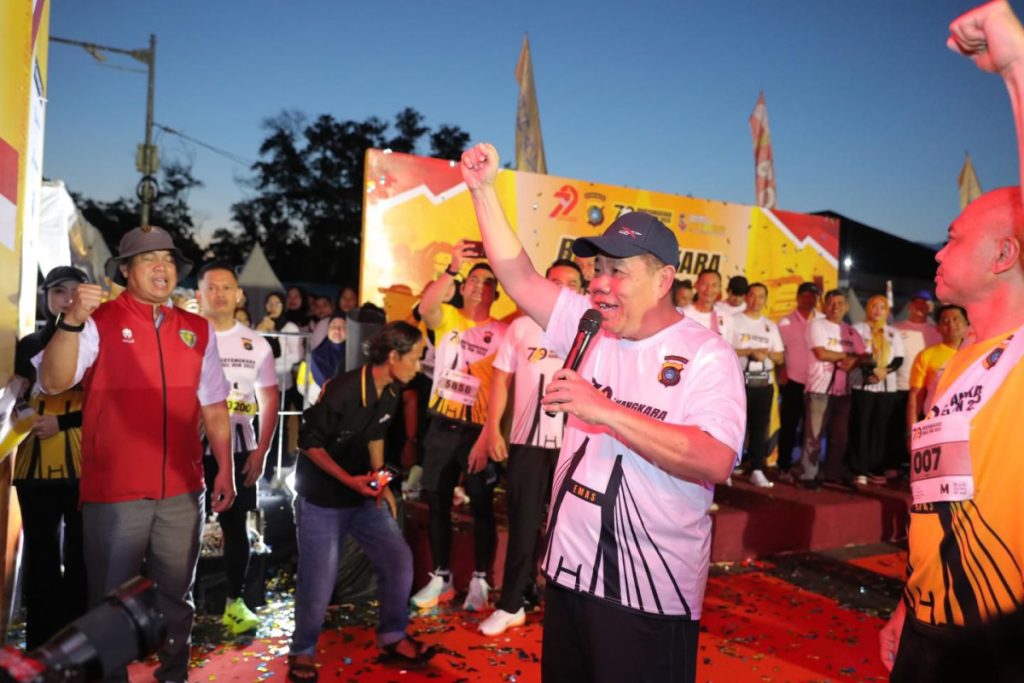 Bhayangkara Babel Run 2025 Sukses Digelar, 3.002 Peserta Ramaikan Ajang Lari di Polda Bangka Belitung.   