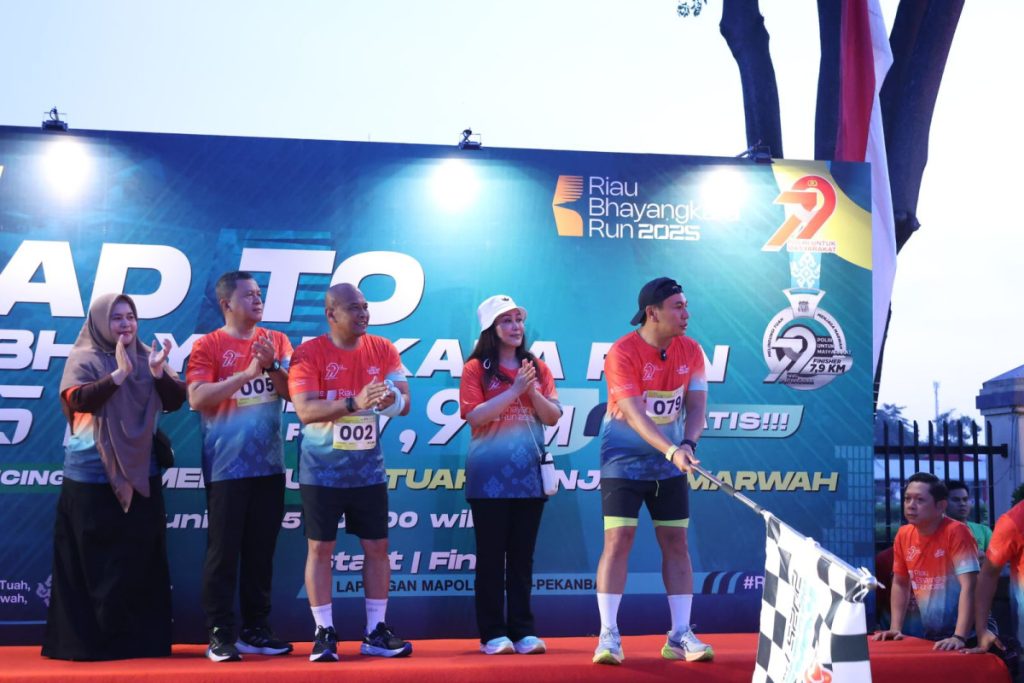 Polda Riau Gelar Road to Riau Bhayangkara Run 7,9 K.