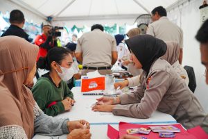 Kapolri Hadiri CFD Hari Bhayangkara ‘Polri untuk Masyarakat’, Disambut Antusias Warga.   