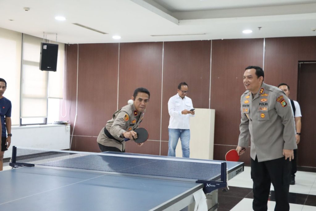 Sinergi dan Semangat Bhayangkara: Polres Pelabuhan Tanjung Priok Gelar Lomba Tenis Meja HUT ke-79”.