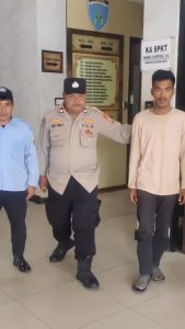 Polres Priok Pulangkan Warga Tak Mampu: Bukti Nyata Kepedulian Kemanusiaan.  
