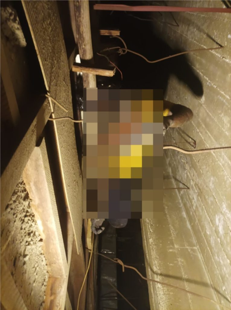 Penemuan Mayat di Atas Plafon Gudang Gegerkan Pabrik di Pulomas, Polisi Bertindak Cepat.    